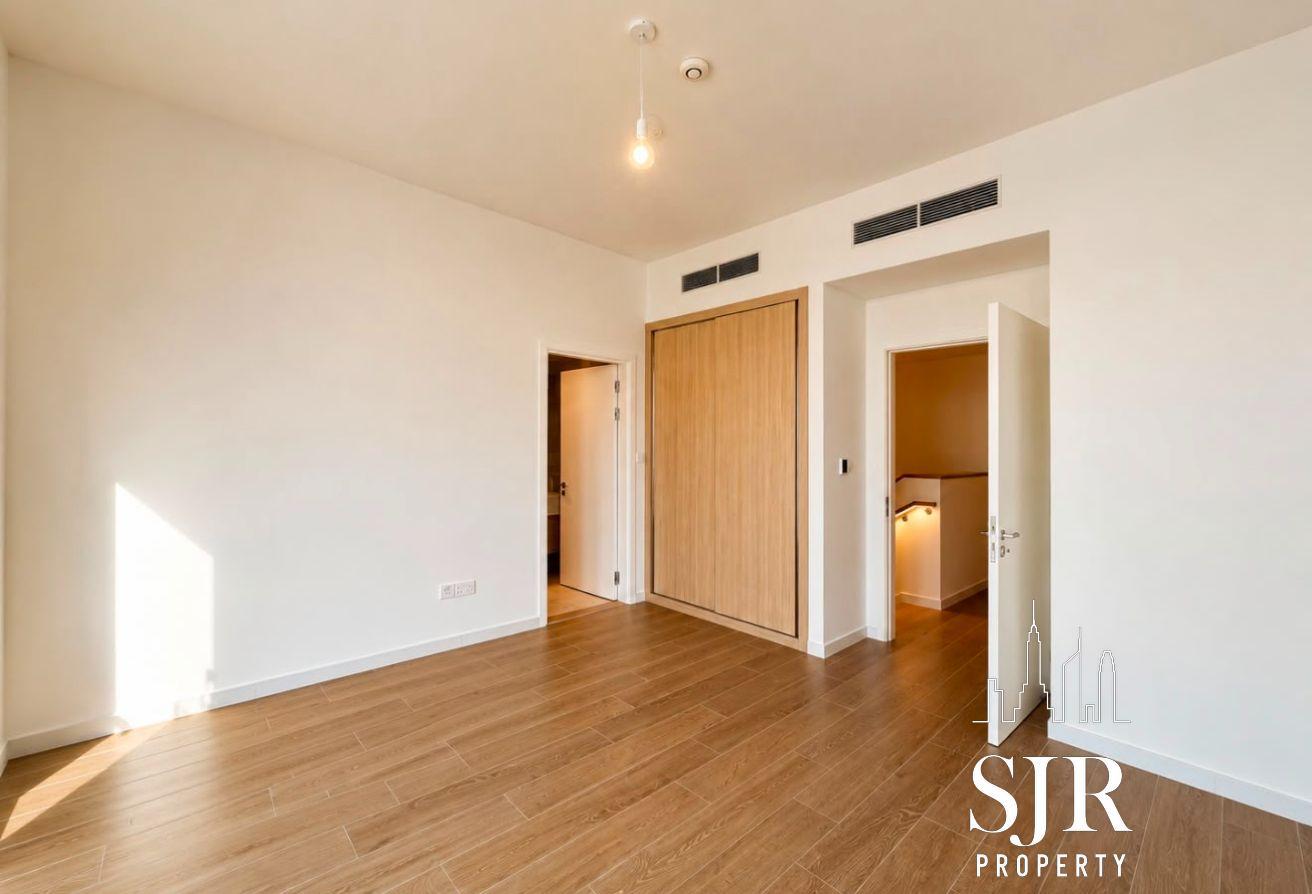 Motivated Landlord | Brand New | Single Row Corner photo 12