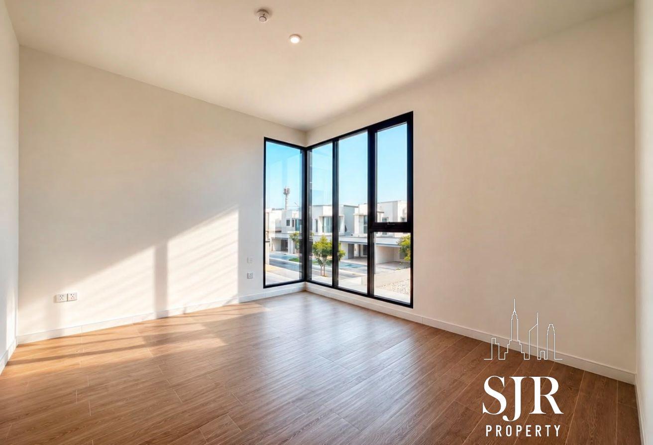 Motivated Landlord | Brand New | Single Row Corner photo 11