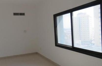 Apartment - Studio - 1 Bathroom for rent in Abu shagara - Sharjah