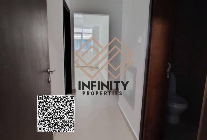 144182837 - Property Image 3