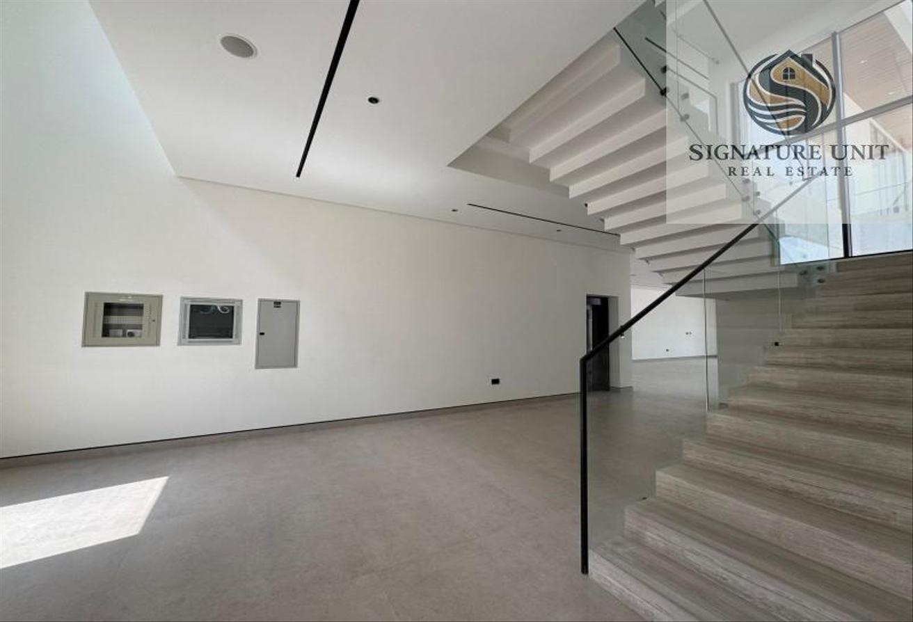 Spacious 5-BR|Majlis & Maid’s Room| Garden photo 8