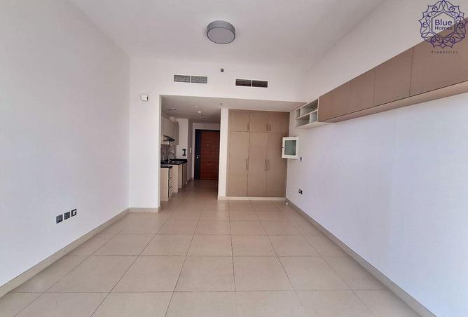 71122654 - Property Image 2