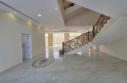 Villa - 5 - 5 for rent in Al Aweer 1 - Al Aweer - Dubai