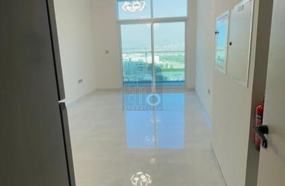 شقة - غرفة نوم - 2 حمامات للايجار في سكايز من دانوب - ارجان - دبي