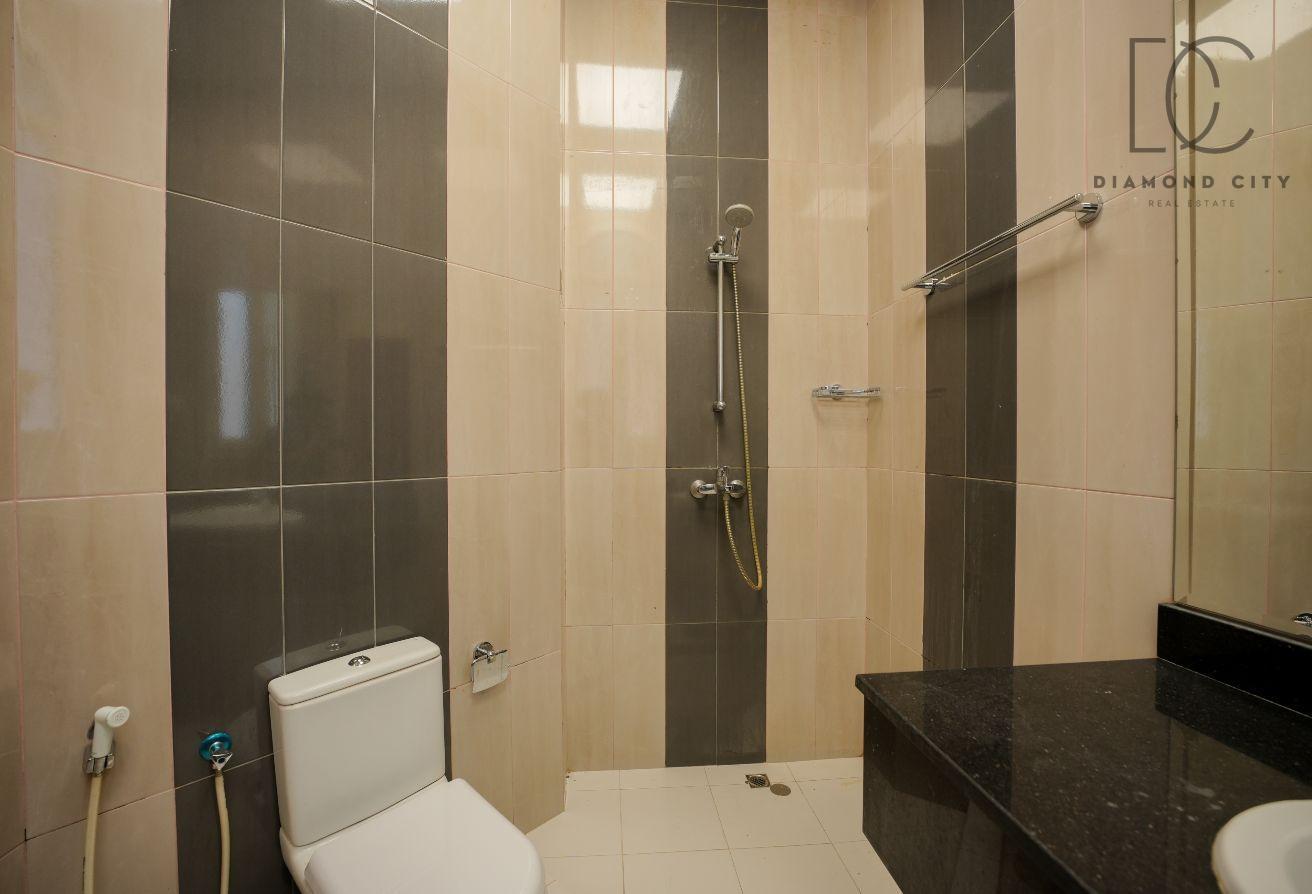 6-Bedroom Villa | Ready to Move | Prime Location photo 18
