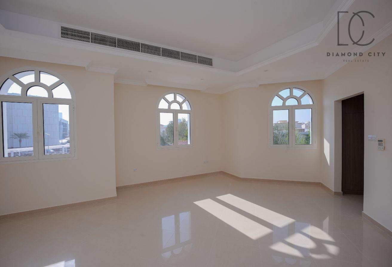 6-Bedroom Villa | Ready to Move | Prime Location photo 8