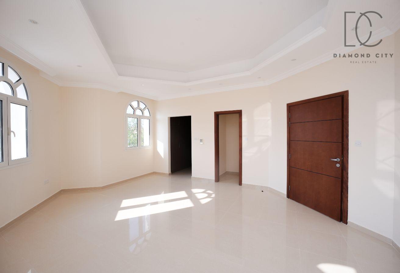 6-Bedroom Villa | Ready to Move | Prime Location photo 15