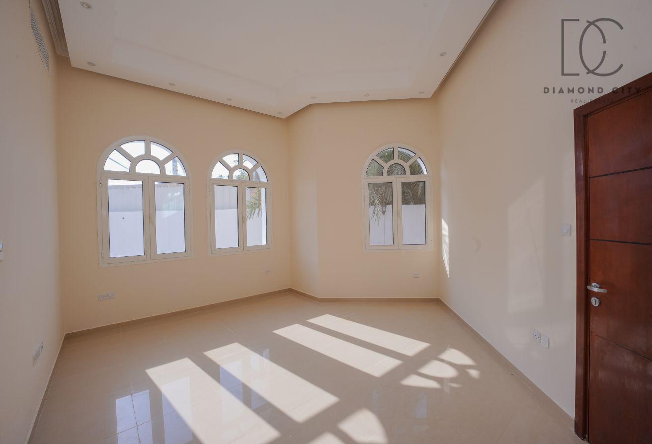 6-Bedroom Villa | Ready to Move | Prime Location photo 13