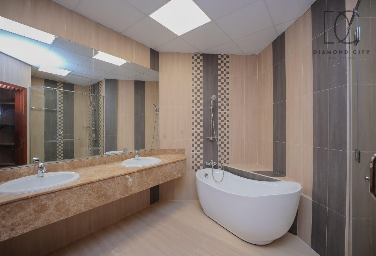 6-Bedroom Villa | Ready to Move | Prime Location photo 19
