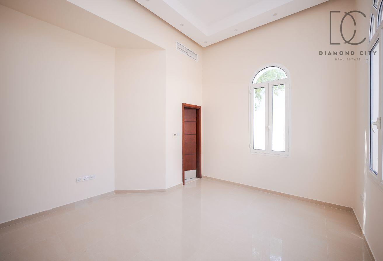 6-Bedroom Villa | Ready to Move | Prime Location photo 10