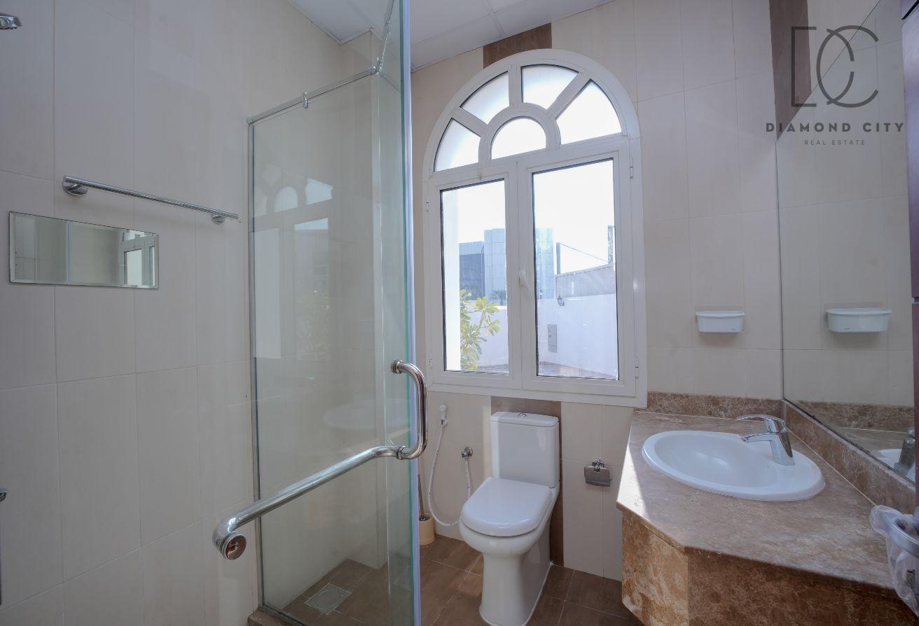6-Bedroom Villa | Ready to Move | Prime Location photo 16