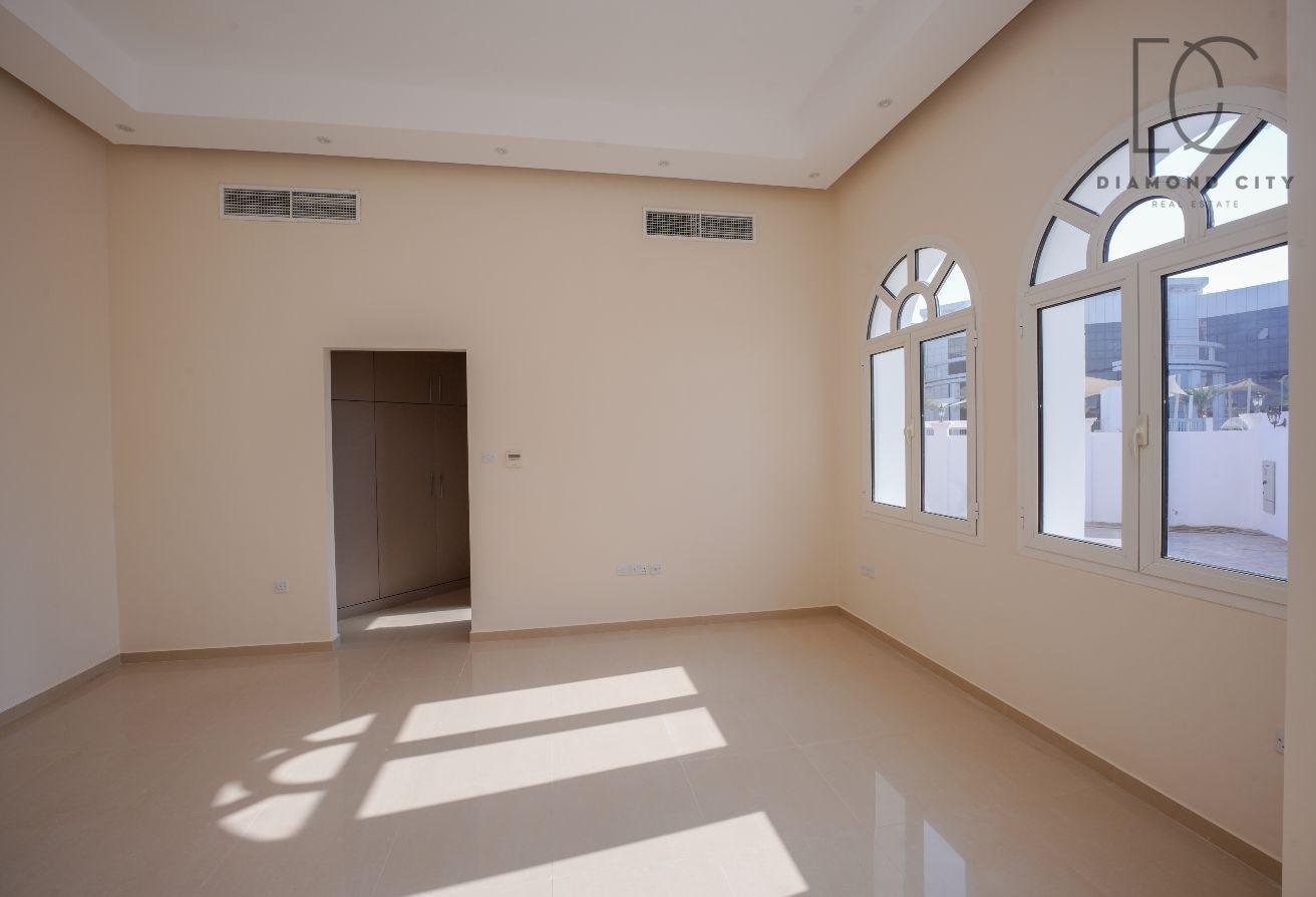 6-Bedroom Villa | Ready to Move | Prime Location photo 14
