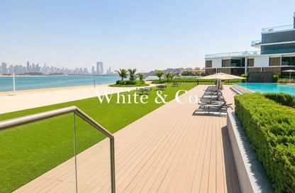Apartment - 1 Bedroom - 2 Bathrooms for rent in The 8 - The Crescent - Palm Jumeirah - Dubai