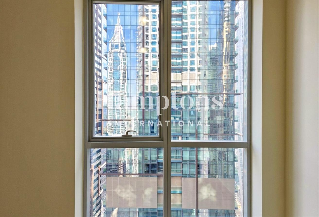 High Floor | Vacant | Next to Metro photo 8