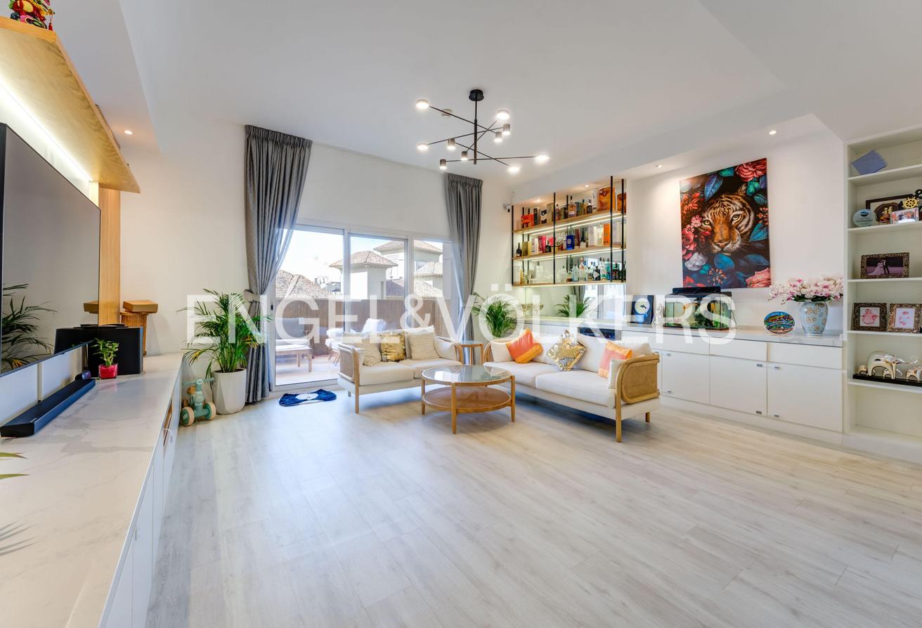 Fully Upgraded | Golf Course View | Bright photo 6