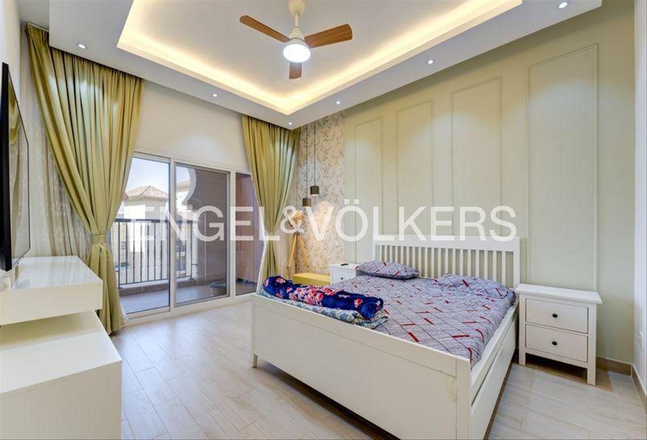 Fully Upgraded | Golf Course View | Bright photo 17