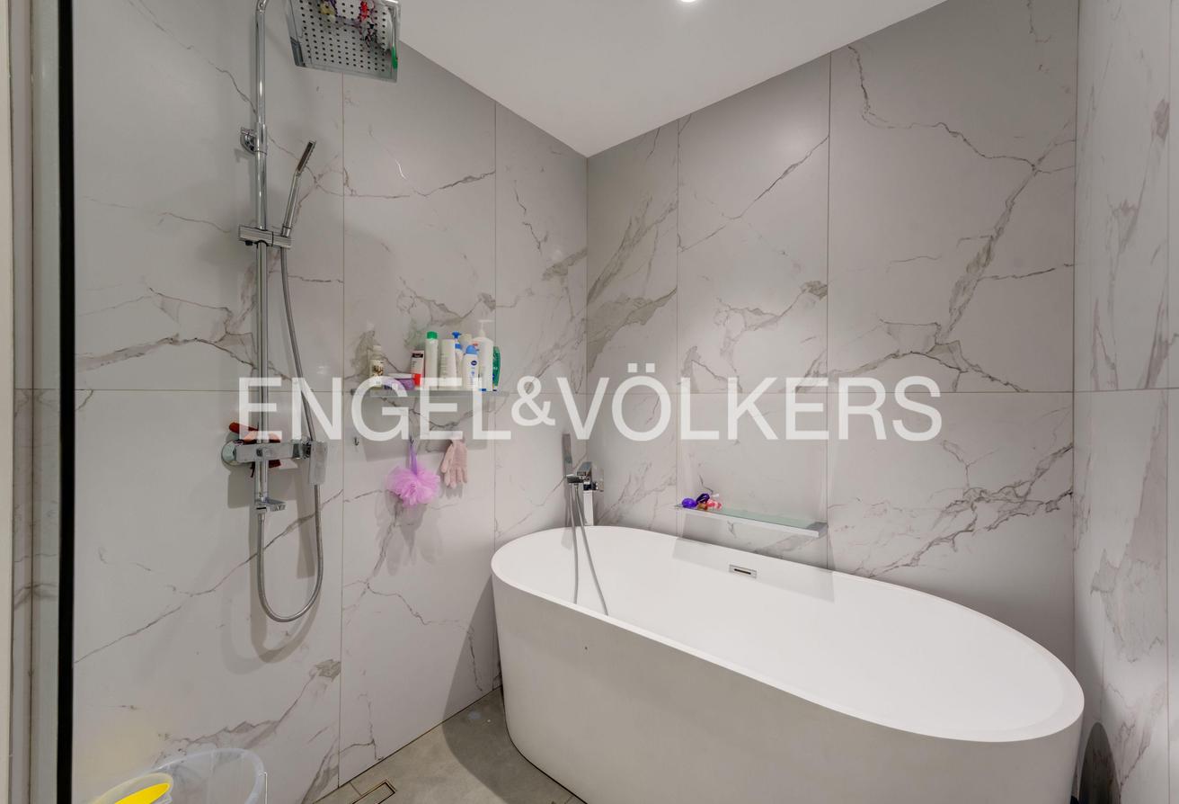 Fully Upgraded | Golf Course View | Bright photo 16