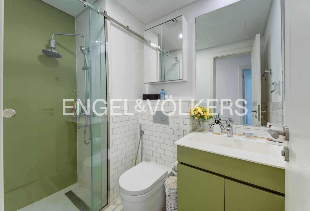 Fully Upgraded | Golf Course View | Bright photo 21