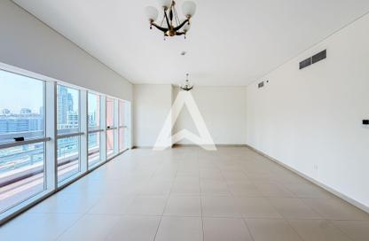 Apartment - 3 Bedrooms - 5 Bathrooms for sale in Dubai Jewel Tower - Dubai Media City - Dubai