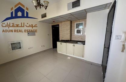 Apartment - Studio - 1 Bathroom for rent in Al Qulaya'ah - Al Sharq - Sharjah Apartment - Studio - 1 Bathroom for rent in Al Qulaya'ah - Al Sharq - Sharjah