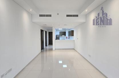 Apartment - 1 Bedroom - 2 Bathrooms for rent in Topaz Residence 3 - Topaz Residence - Dubai Silicon Oasis - Dubai