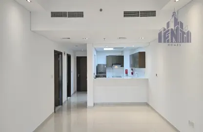 Apartment - 1 Bedroom - 2 Bathrooms for rent in Topaz Residence 3 - Topaz Residence - Dubai Silicon Oasis - Dubai