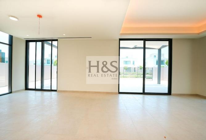103694207 - Property Image 3