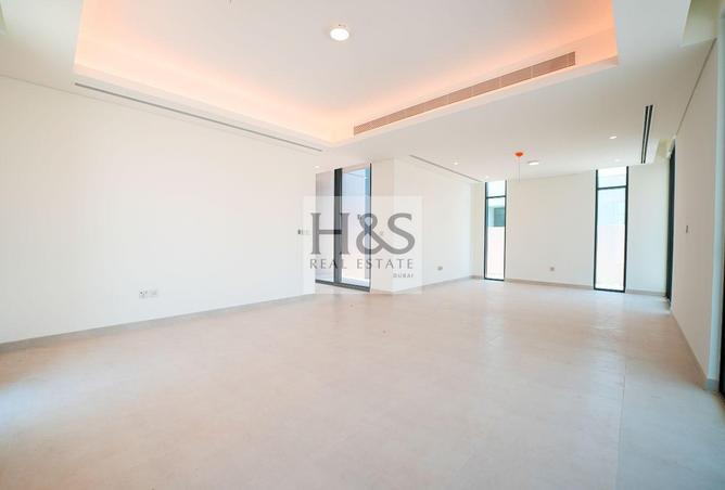 103694207 - Property Image 2