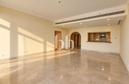 Apartment - 2 - 3 for rent in Al Haseer - Shoreline Apartments - Palm Jumeirah - Dubai