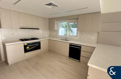 Villa - 5 - 6 for rent in Meadows 6 - Meadows - Dubai