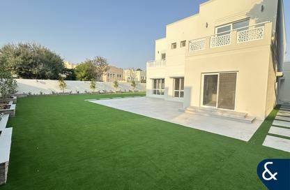 Villa - 5 - 6 for rent in Meadows 6 - Meadows - Dubai
