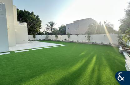 Villa - 5 - 6 for rent in Meadows 6 - Meadows - Dubai