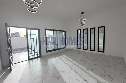 Villa - 4 Bedrooms - 4 Bathrooms for rent in Al Aweer 1 - Al Aweer - Dubai