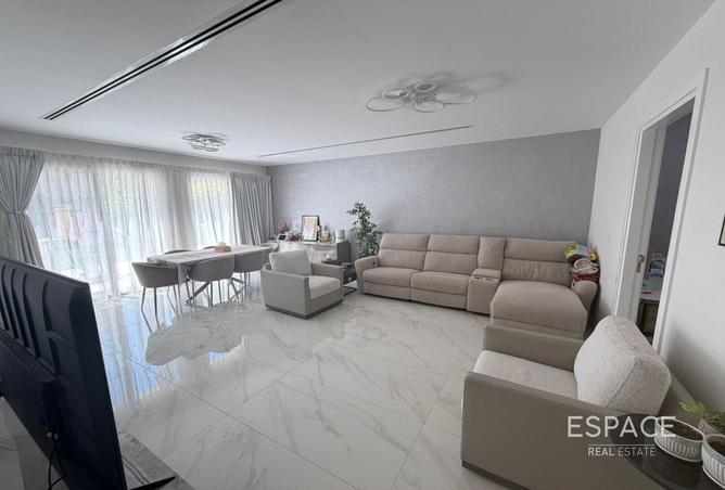 98238836 - Property Image 2