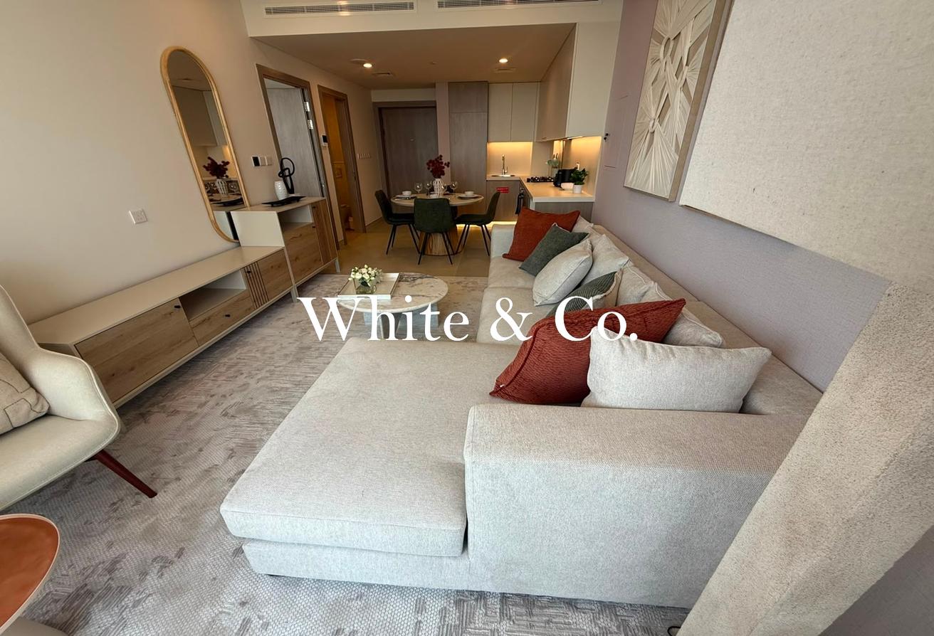 GOLF COURSE VIEW | FURNISHED | BRAND NEW photo 5