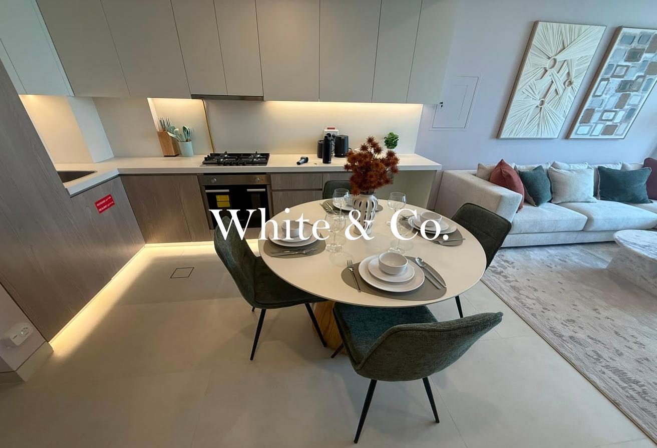 GOLF COURSE VIEW | FURNISHED | BRAND NEW photo 2