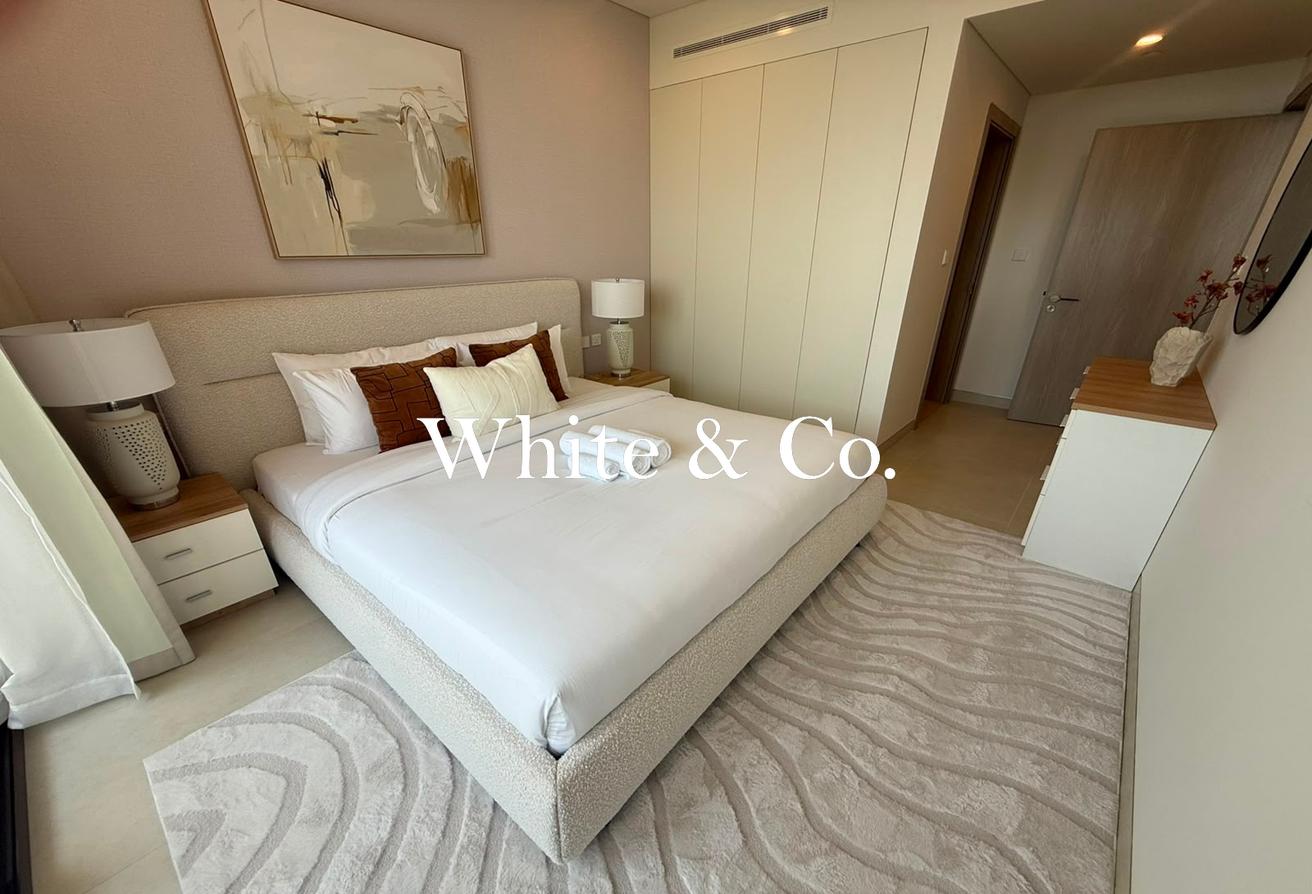 GOLF COURSE VIEW | FURNISHED | BRAND NEW photo 8