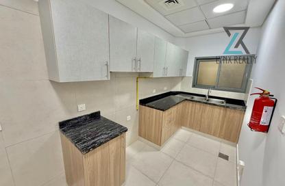 Apartment - 2 - 3 for rent in Airport View Building - Al Garhoud - Dubai Apartment - 2 - 3 for rent in Airport View Building - Al Garhoud - Dubai