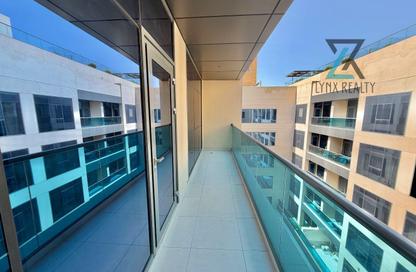 Apartment - 2 - 3 for rent in Airport View Building - Al Garhoud - Dubai