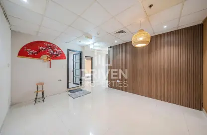 Office Space - Studio for rent in The Regal Tower - Business Bay - Dubai