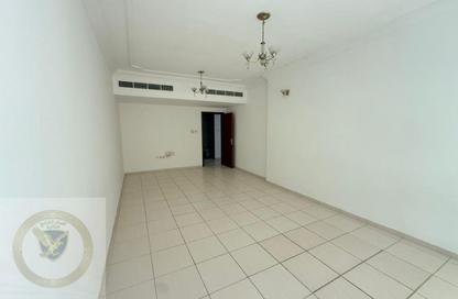 Apartment - 2 Bedrooms - 3 Bathrooms for rent in New Al Taawun Road - Al Taawun - Sharjah