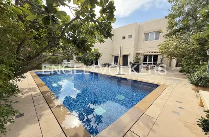 Villa - 5 Bedrooms - 5 Bathrooms for rent in Meadows 2 - Meadows - Dubai