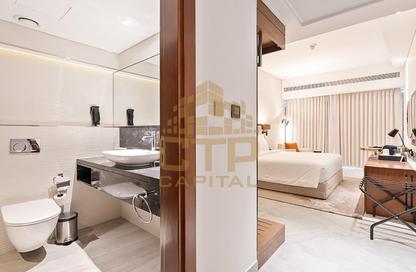 Hotel  and  Hotel Apartment - Studio - 1 Bathroom for sale in Dolphin Tower - Business Bay - Dubai