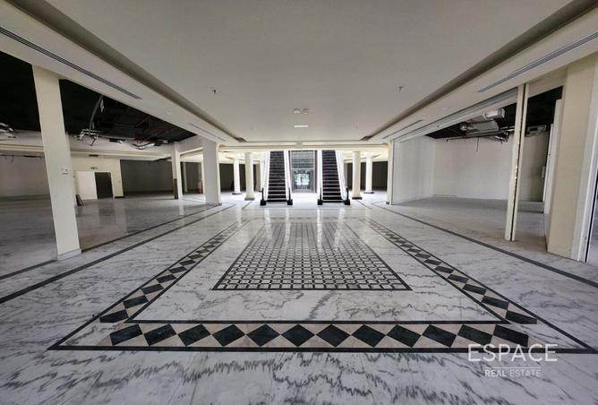 101277000 - صورة العقار 2