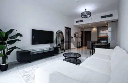 Apartment - 1 Bedroom - 2 Bathrooms for rent in Royal Regency - Business Bay - Dubai