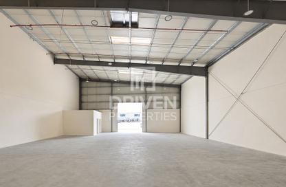 Warehouse - Studio - 1 for rent in ICAD - Industrial City Of Abu Dhabi - Mussafah - Abu Dhabi