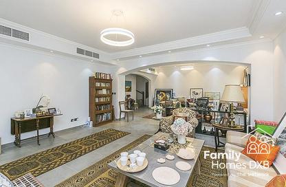 Villa - 4 Bedrooms - 4 Bathrooms for rent in Meadows 9 - Meadows - Dubai