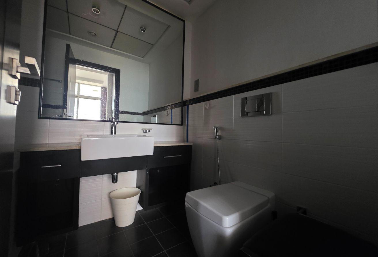 FURNISHED 1 BHK | MID FLOOR | POOL VIEW photo 22