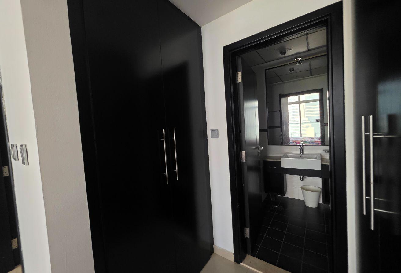 FURNISHED 1 BHK | MID FLOOR | POOL VIEW photo 20