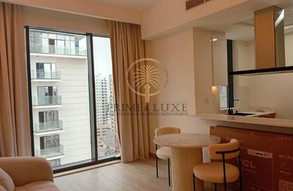 Apartment - 1 Bedroom - 2 Bathrooms for rent in The East Crest by Meteora - District 17 - Jumeirah Village Circle - Dubai